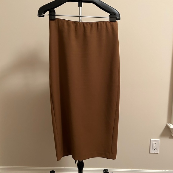New Babaton Medi skirt - Picture 1 of 3
